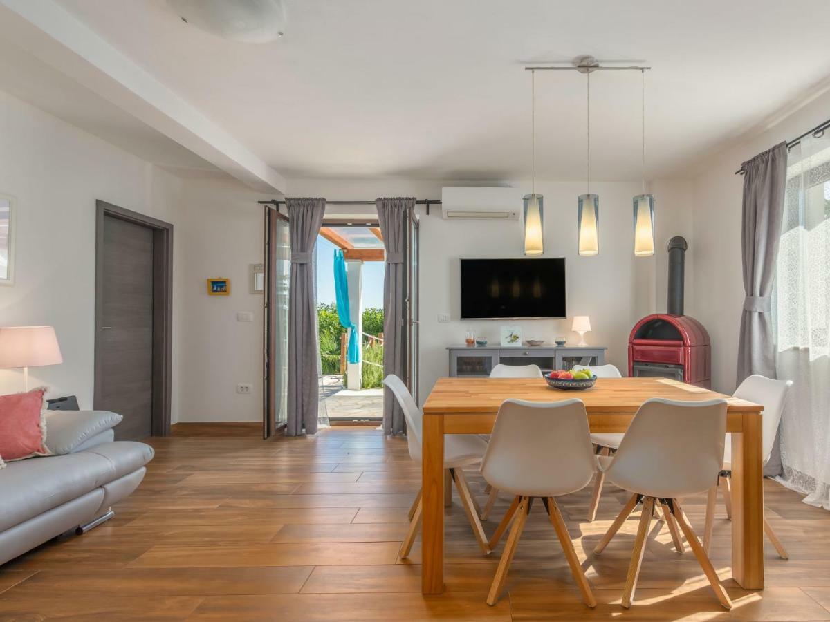 Holiday Home Villa Joy By Interhome Novigrad Istria 외부 사진