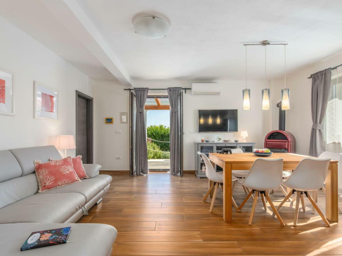 Holiday Home Villa Joy By Interhome Novigrad Istria 외부 사진